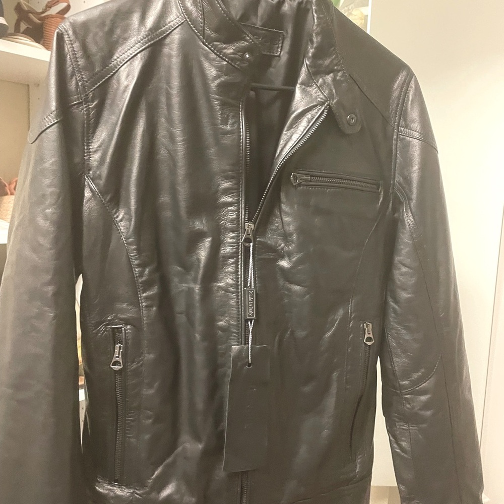 Curge unisex black Italian leather jacket size 46 (XS), New,tags attached.